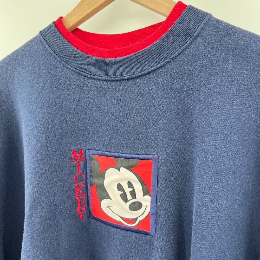 Disney vintage Mickey Mouse Mens woman's Blue Long Sleeve Crew Neck Pullover Swe